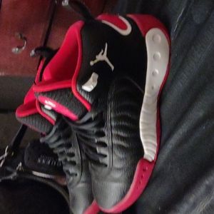 New Jordan JumpMan Pro (GS) Black/ white university red size 5.5 Y UK. 5